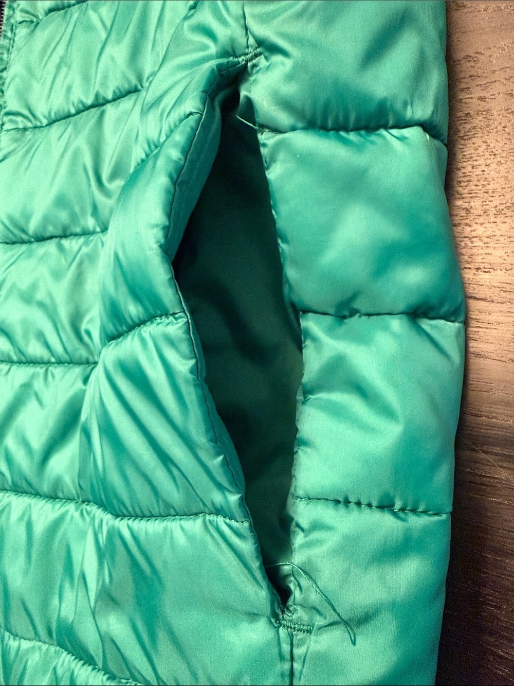 Amazon essentials Kids Teal Lightweight Puffer Jacket -boys medium - Picture 6 of 6